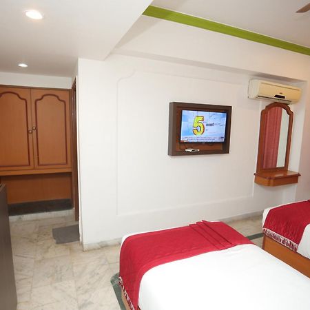 Dfront Golden Palace Namakkal Exterior photo