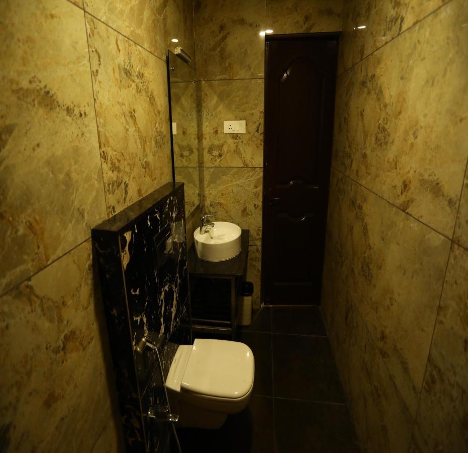 Dfront Golden Palace Namakkal Exterior photo