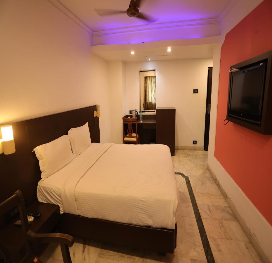 Dfront Golden Palace Namakkal Exterior photo
